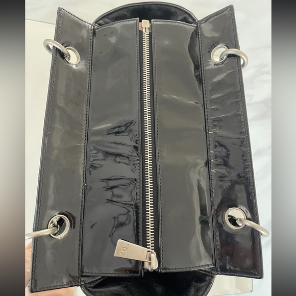 Chanel Vintage Grand Shopping Tote - Picture 7 of 8